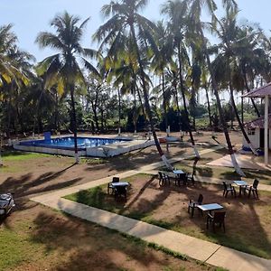 White House Beach Resort, Nagaon